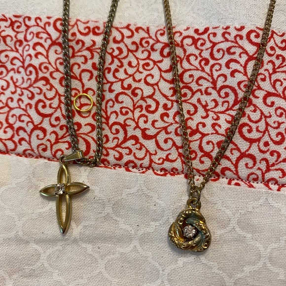 Necklaces - Picture 2 of 5